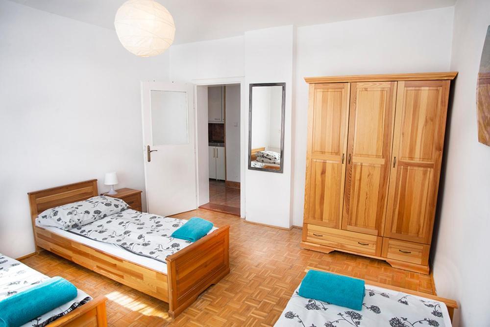 Apartamenty Chata Romana Щирк Екстер'єр фото